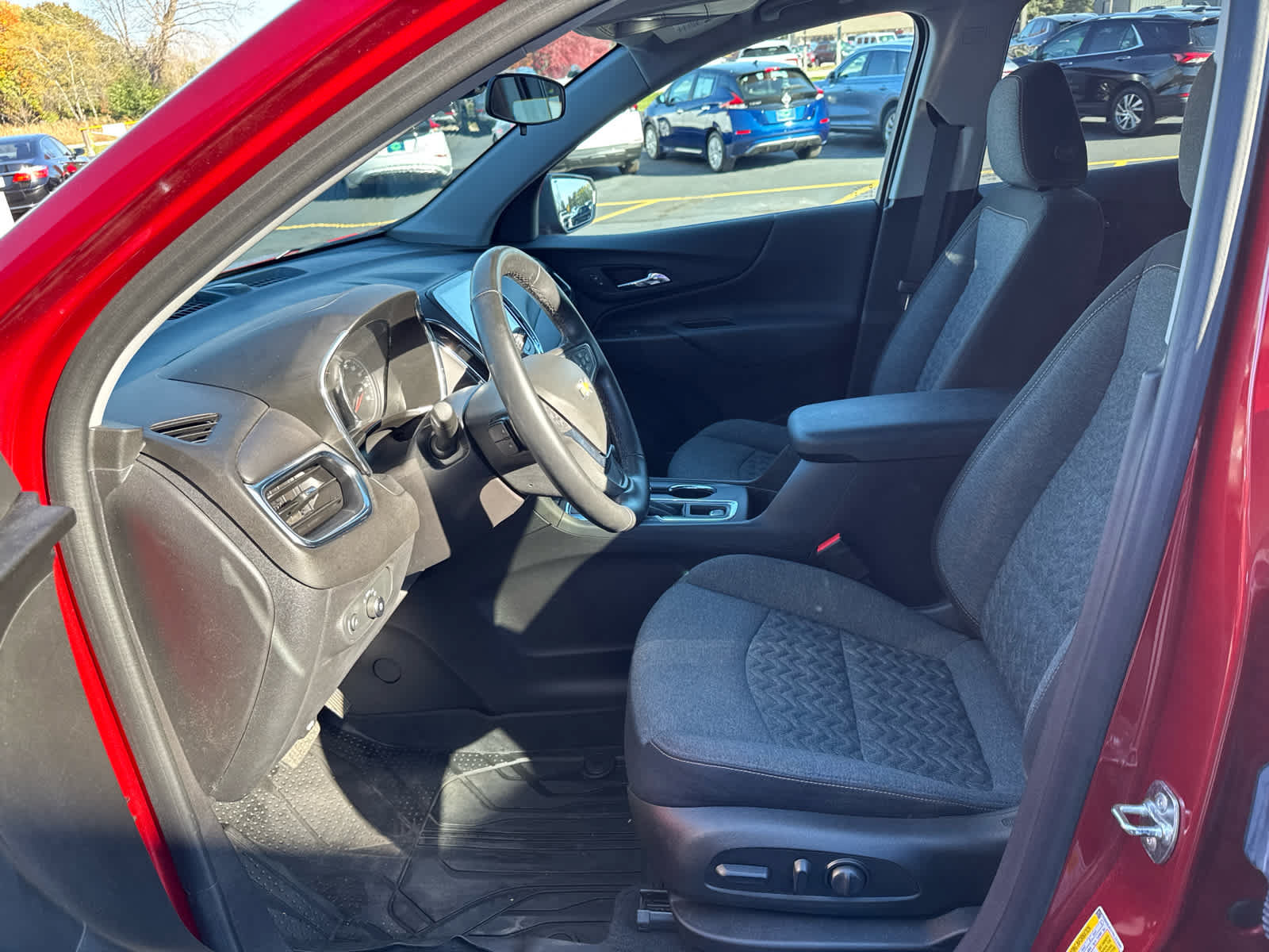 Used 2024 Chevrolet Equinox LT AWD/4WD image 18