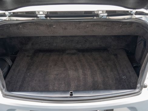 Used 2016 Aston Martin Vanquish Volante image 36