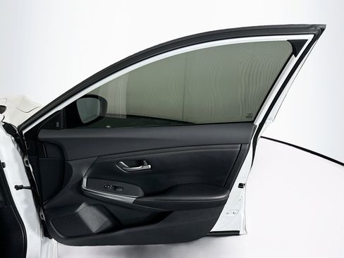 Used 2020 Nissan Sentra SR w/ Trunk Package image 29