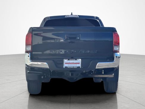 Used 2022 Toyota Tacoma SR5 image 4