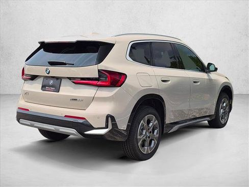 New 2026 BMW X1 xDrive28i w/ Technology Package AWD/4WD image 2