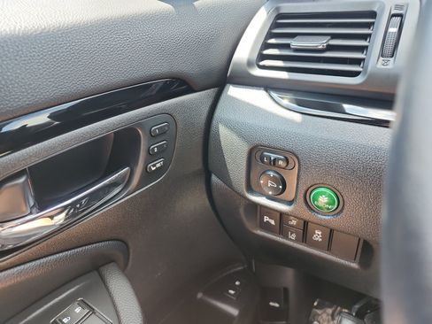 Used 2022 Honda Pilot Touring image 28