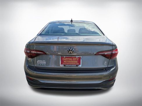 Used 2024 Volkswagen Jetta S image 5