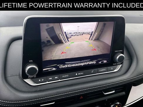 Used 2024 Nissan Rogue SV FWD image 30