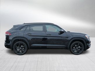 New 2026 Volkswagen Atlas Cross Sport SEL R-Line video 2