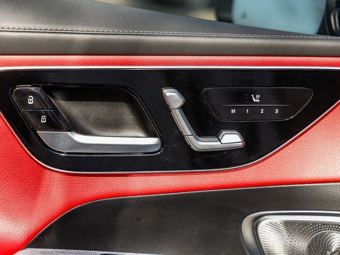 Certified 2023 Mercedes-Benz GLC 300 4MATIC image 22