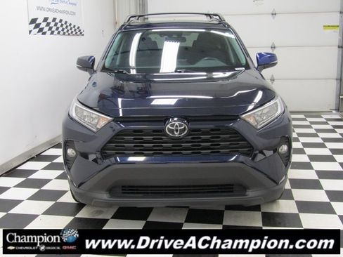 Used 2021 Toyota RAV4 XLE image 2