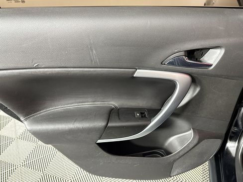 Used 2016 Buick Regal image 24