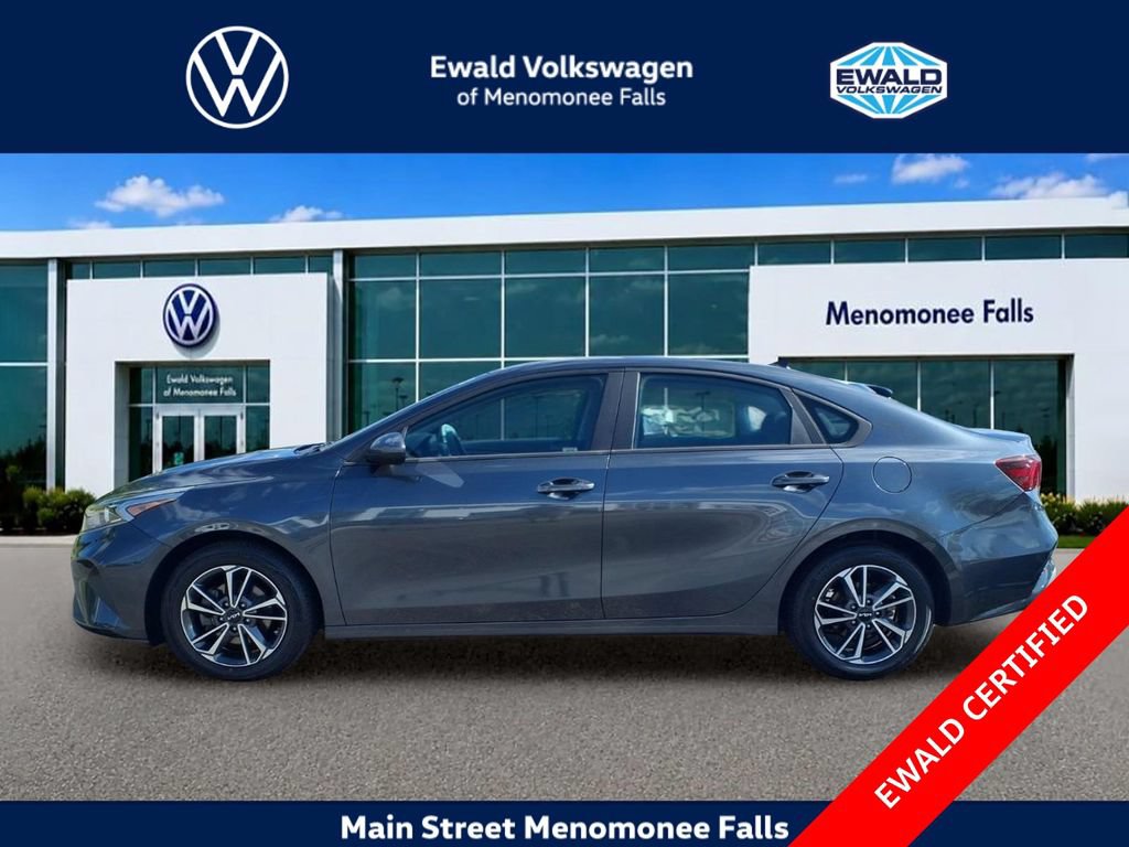 Used 2023 Kia Forte LXS FWD image 4