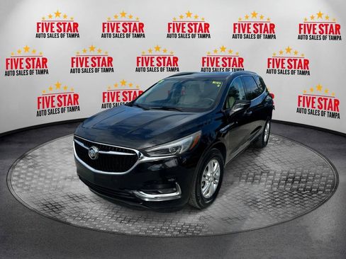 Used 2018 Buick Enclave Essence image 3