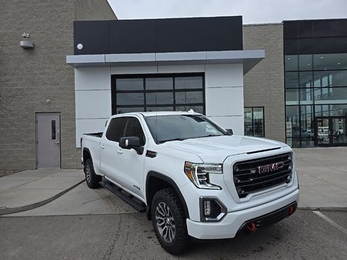 Used 2022 GMC Sierra 1500 AT4 image 1