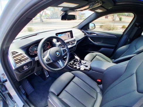 Used 2024 BMW X4 xDrive30i w/ Premium Package AWD/4WD image 17