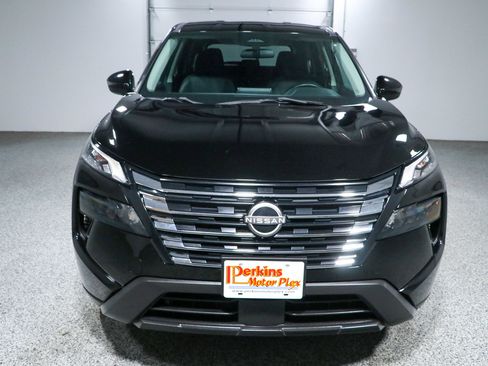 Used 2024 Nissan Rogue SV FWD image 4
