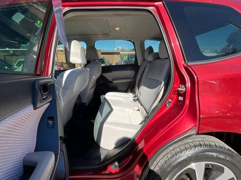 Used 2018 Subaru Forester 2.5i Premium image 20