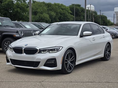 Used 2022 BMW 330i xDrive Sedan w/ M Sport Package AWD/4WD image 6