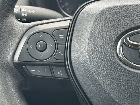 Certified 2021 Toyota RAV4 LE FWD image 10
