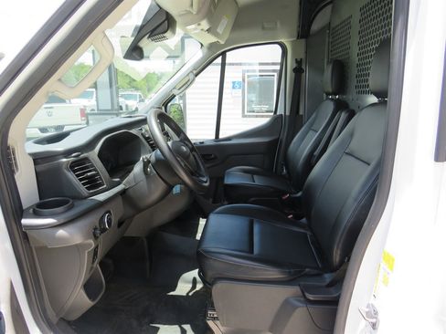 Used 2021 Ford Transit 250 Medium Roof RWD image 4