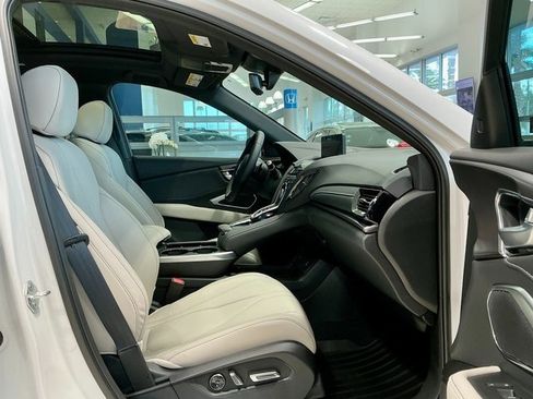 New 2026 Acura RDX SH-AWD image 12