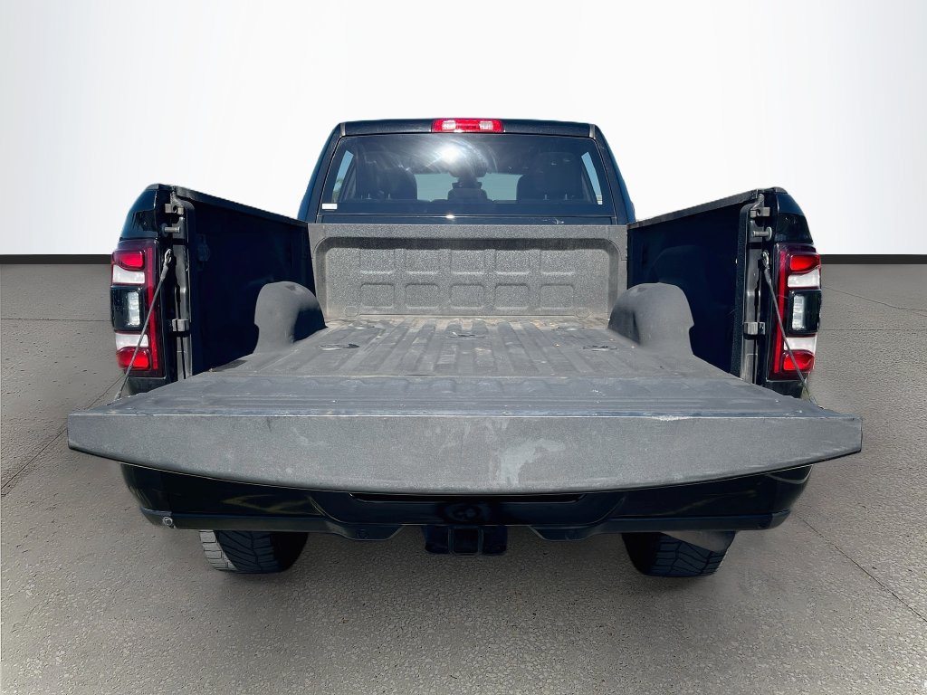 Certified 2024 RAM 2500 Big Horn w/ Night Edition AWD/4WD image 24