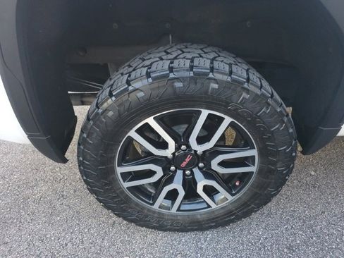 Used 2023 GMC Sierra 1500 AT4 w/ AT4 Premium Package image 7