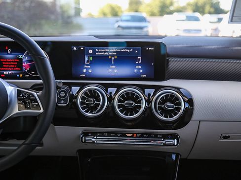 Certified 2026 Mercedes-Benz CLA 250 image 11