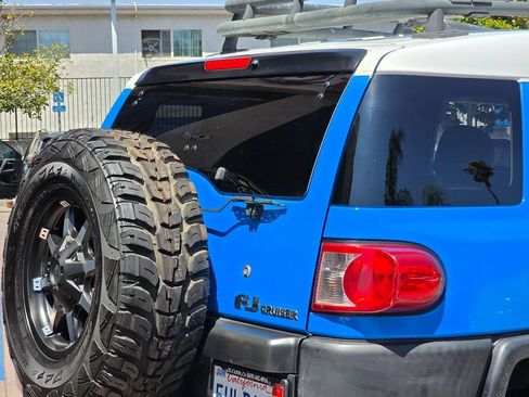 Used 2007 Toyota FJ Cruiser 4WD image 13