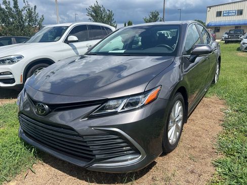 Used 2024 Toyota Camry LE w/ Convenience Package FWD image 2
