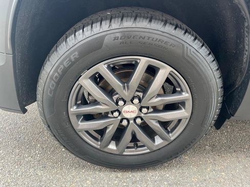 Used 2019 GMC Acadia SLT w/ LPO, Floor Liner Package AWD/4WD image 8