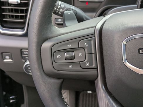 Used 2025 GMC Sierra 1500 Denali Ultimate image 17