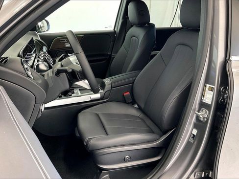 New 2026 Mercedes-Benz GLB 250 4MATIC image 9