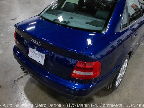 Used 2001 Audi S4 quattro AWD 4dr Turbo Sedan image 16