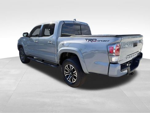 Used 2021 Toyota Tacoma TRD Sport RWD image 9