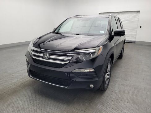 Used 2018 Honda Pilot Touring image 15