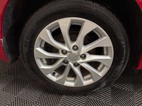 Used 2019 Nissan Sentra SV image 24