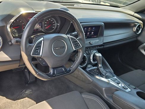 Used 2020 Chevrolet Camaro LT RWD image 6