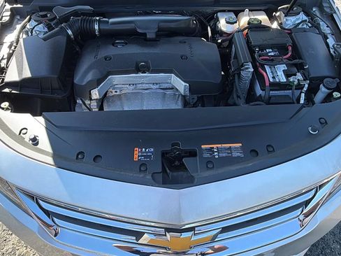 Used 2019 Chevrolet Impala LT FWD image 24