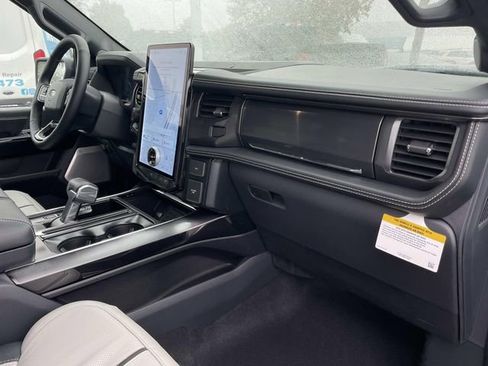 New 2025 Ford F150 Lightning Platinum image 32