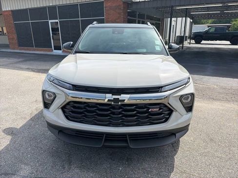 New 2026 Chevrolet TrailBlazer RS w/ Convenience Package FWD image 3