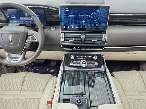 Used 2024 Lincoln Navigator L Black Label image 39