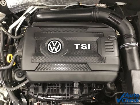 Used 2013 Volkswagen Beetle 2.0T image 41