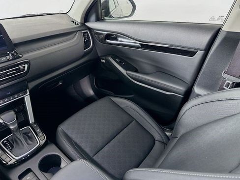 Used 2023 Kia Seltos SX w/ SX Sunroof Package AWD/4WD image 24