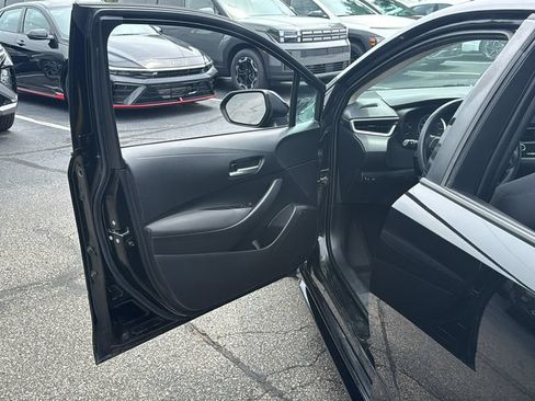 Used 2021 Toyota Corolla LE FWD image 13