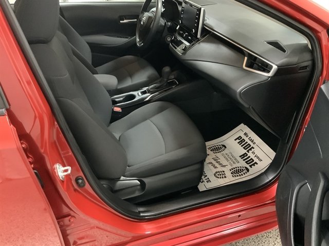Used 2021 Toyota Corolla LE FWD image 19