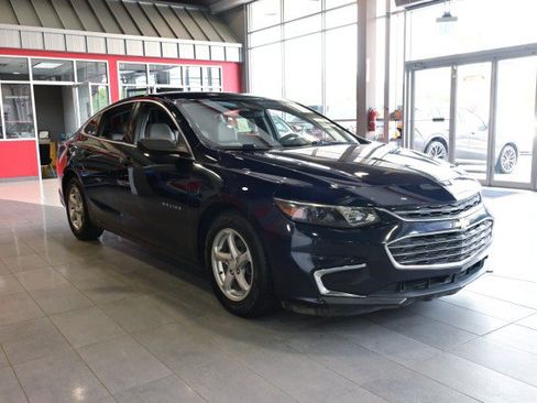 Used 2016 Chevrolet Malibu LS FWD image 3
