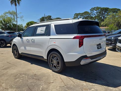 New 2026 Kia Carnival EX FWD image 6