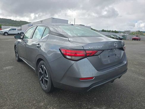 Used 2024 Nissan Sentra SV FWD image 9