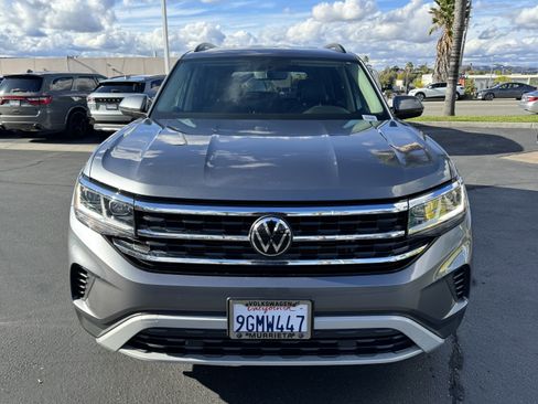 Certified 2023 Volkswagen Atlas SE image 3