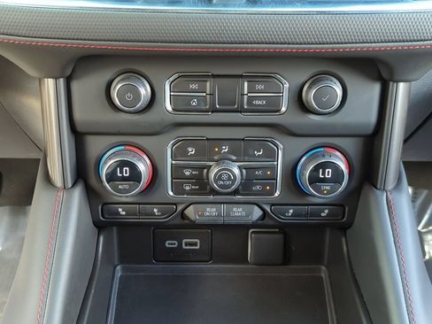 Used 2023 Chevrolet Tahoe RST w/ RST Performance Edition AWD/4WD image 17
