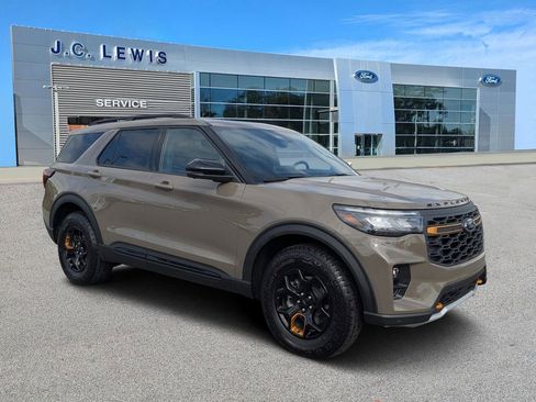 New 2026 Ford Explorer Tremor AWD/4WD image 1