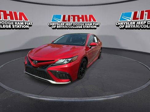 Used 2021 Toyota Camry XSE w/ Navigation Package FWD image 3